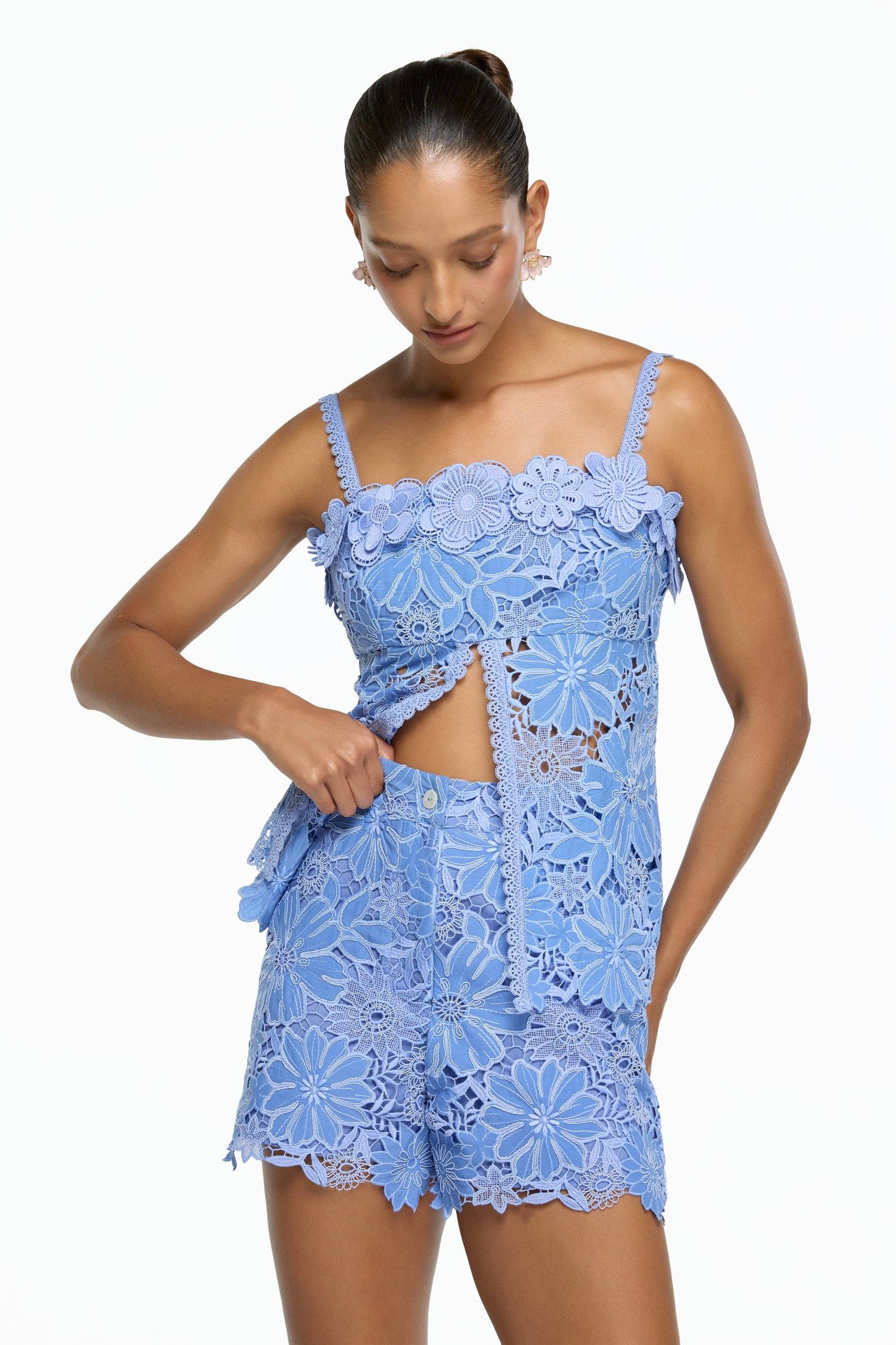 Lilium Top